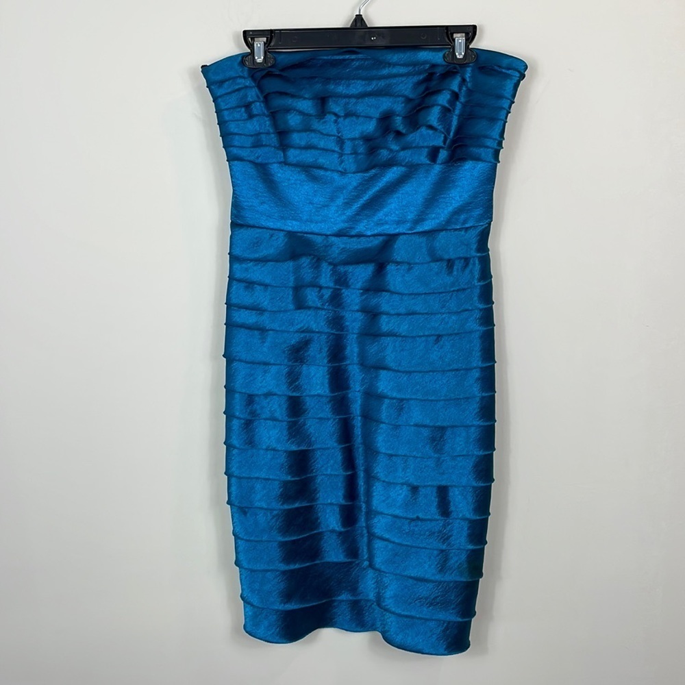Maggy London layered ruffled strapless cocktail dress